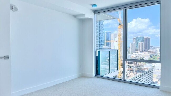 Building Photo - 629 Keeaumoku Street