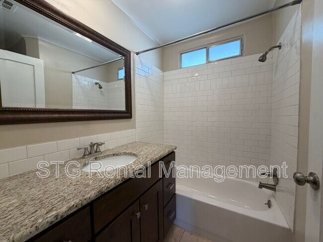 Building Photo - 337 W 200 N