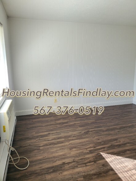 Building Photo - 128 E Foulke Ave