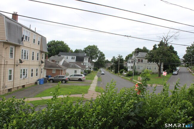 Building Photo - 45 Grandview Terrace