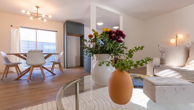 Building Photo - 41615 Morningside Ct