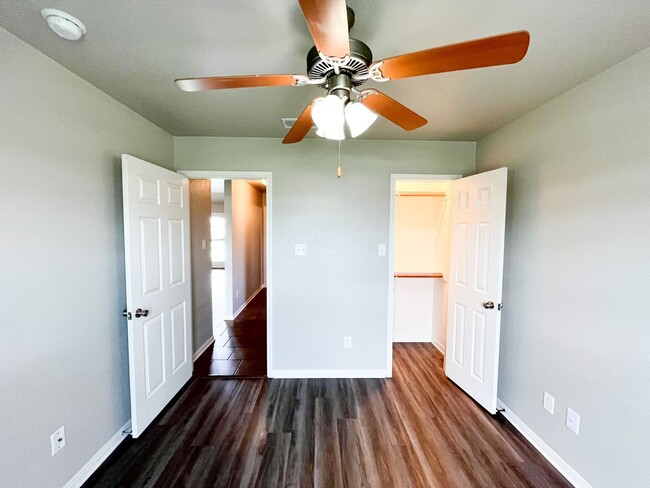 Building Photo - Available NOW!!!! This Beautiful 1 story, 4 Bedroom, 2 bath home in Killeen has a lot to offer!  ...