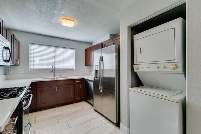 Building Photo - 1550 Jamielinn Ln