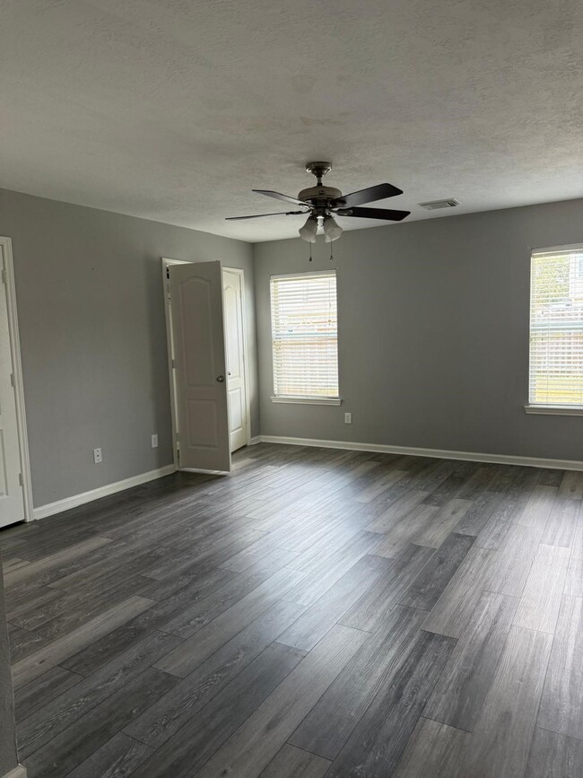 Building Photo - 18214 Walden Gate Ln