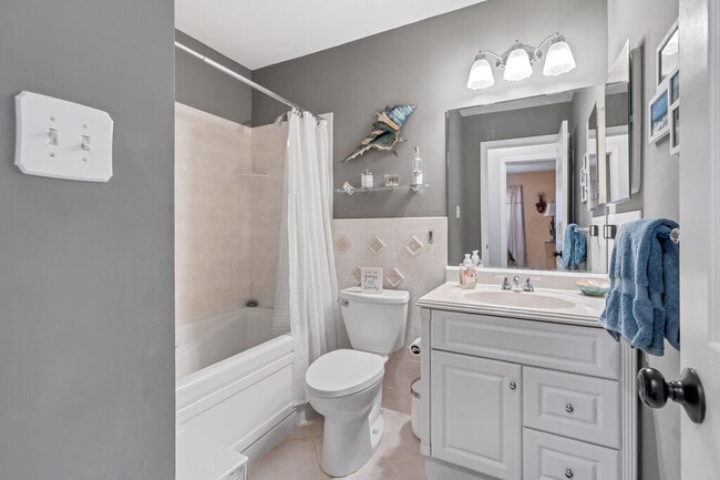 Building Photo - 10 Apple Tree Ct