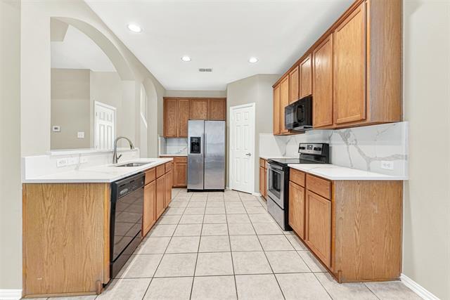 Building Photo - 4450 Sharpsburg Dr