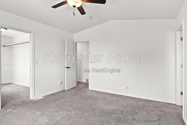 Building Photo - 1285 Alpine Way