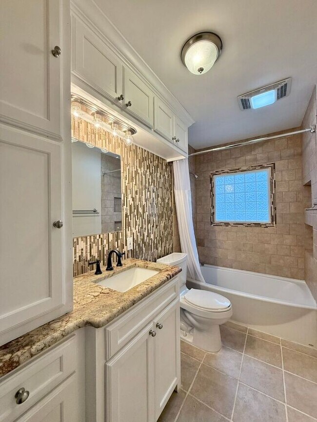 Building Photo - Tour Today! 3 Bed 2 Bath in Tyler!