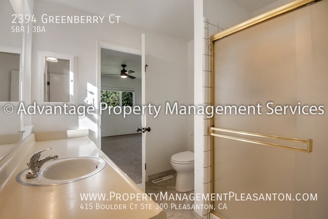 Building Photo - 2394 Greenberry Ct