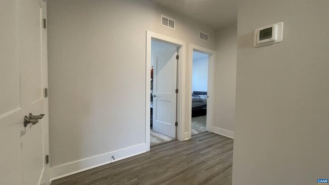 Building Photo - 622 Noush Ct