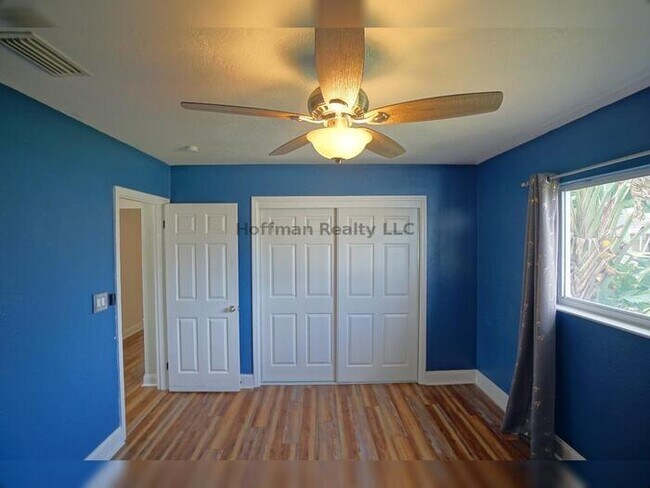 Building Photo - 3-Bedroom Pool Home in St. Pete