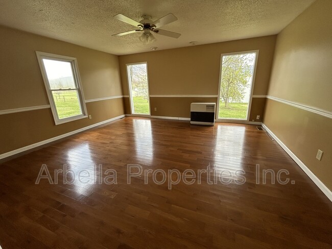 Building Photo - 295 Arrowood Rd