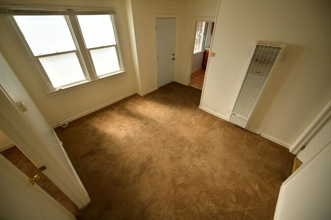 Building Photo - 2721 California St