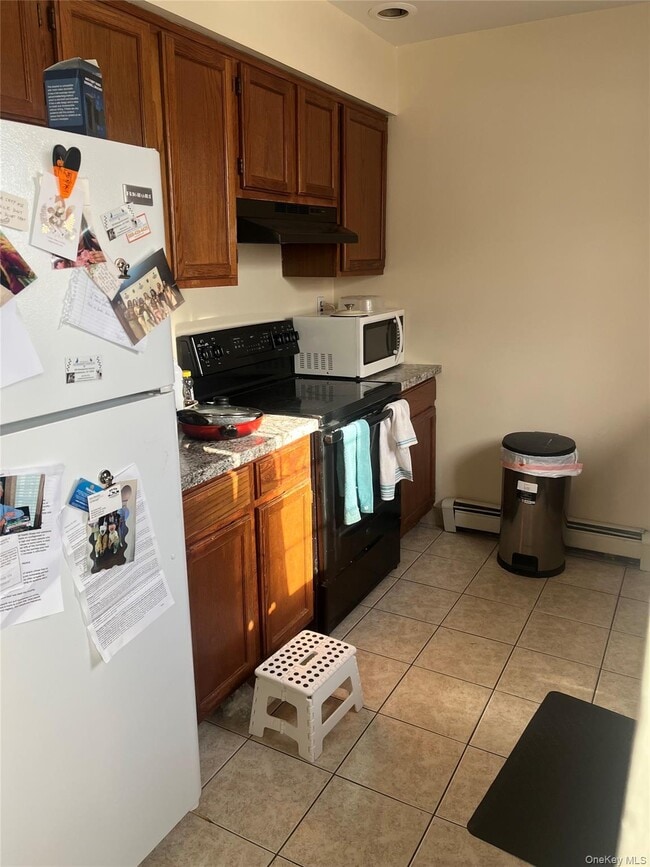 Building Photo - 22 Brittany Dr