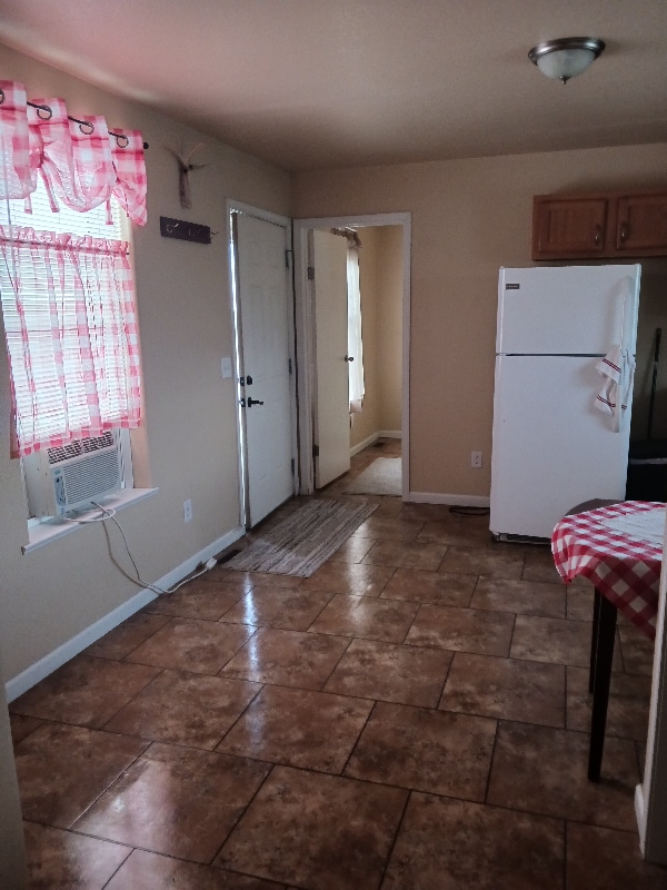 Building Photo - 1234 East St