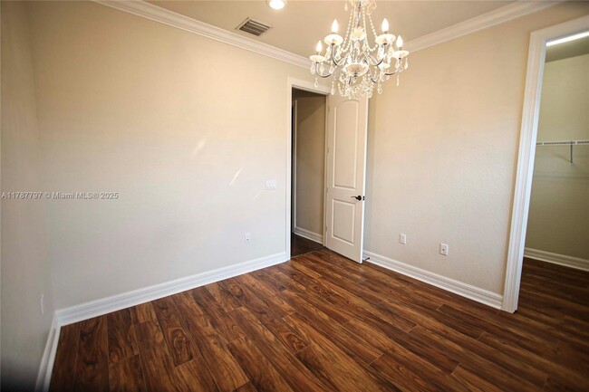 Building Photo - 4587 San Fratello Cir