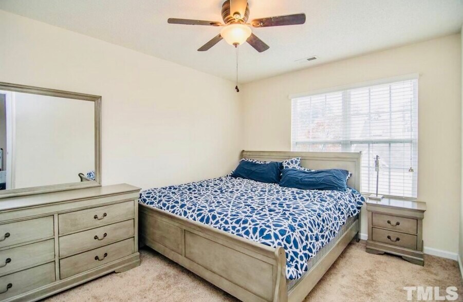 Building Photo - 21 Edgebrook Cir