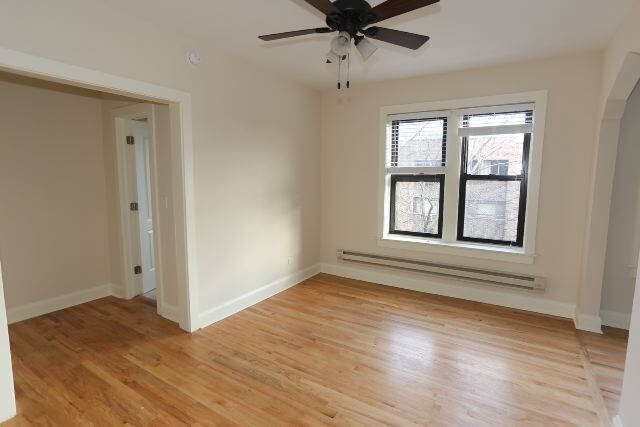 Building Photo - 615 W Patterson Ave