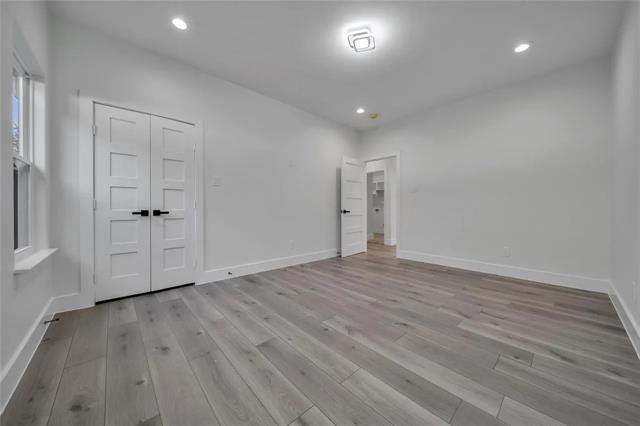 Building Photo - 2230 Garden Dr