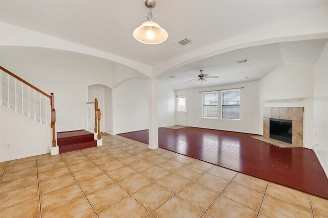 Building Photo - 3119 Myrtle Ranch Dr