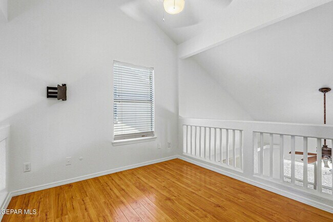 Building Photo - 3749 Leticia St