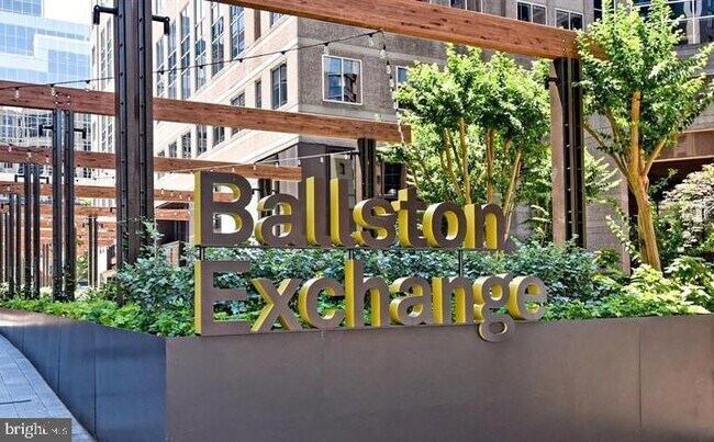 Building Photo - 3835 9th St N