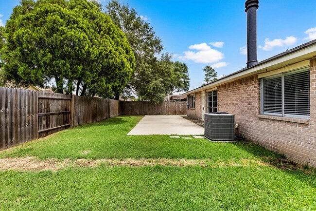 Building Photo - 19438 Cypress Flower Dr