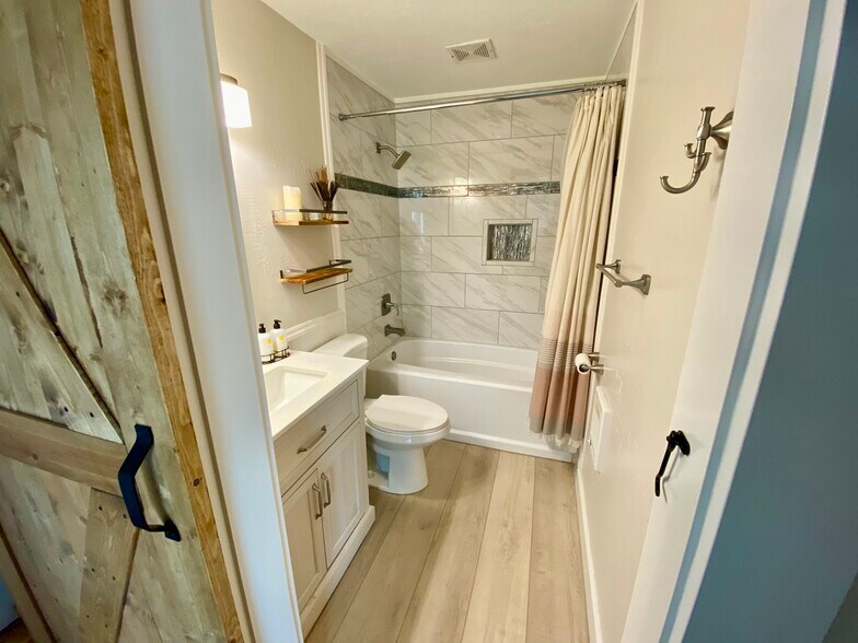 Building Photo - 1745 SW 53rd St