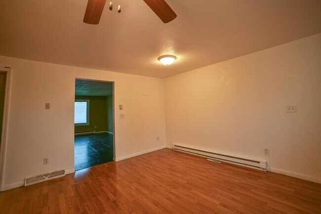 Building Photo - 720 Fairwood Dr