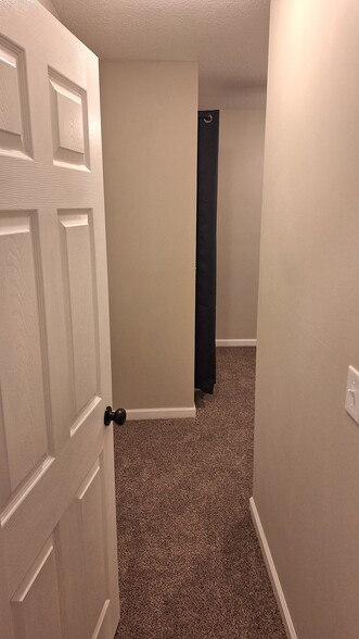 2nd Bed Entry - 1021 Adams Ave