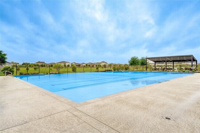 Building Photo - 9834 Rugged Oaks Dr
