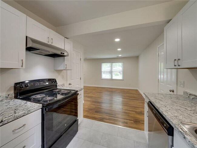Building Photo - 182 Sunset Ct