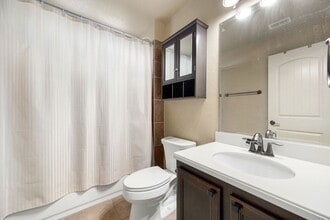 Building Photo - 12422 Old Stillwater