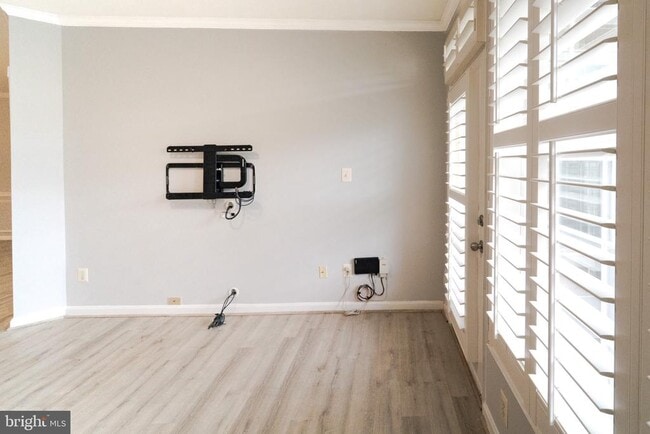 Building Photo - 8183 Carnegie Hall Ct