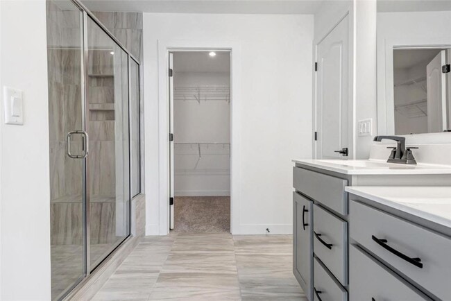 Building Photo - 16507 Honey Locust Dr