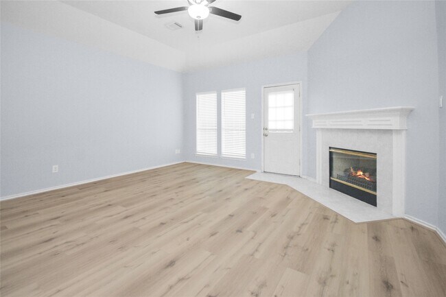 Building Photo - 3402 Pebble Beach Ln