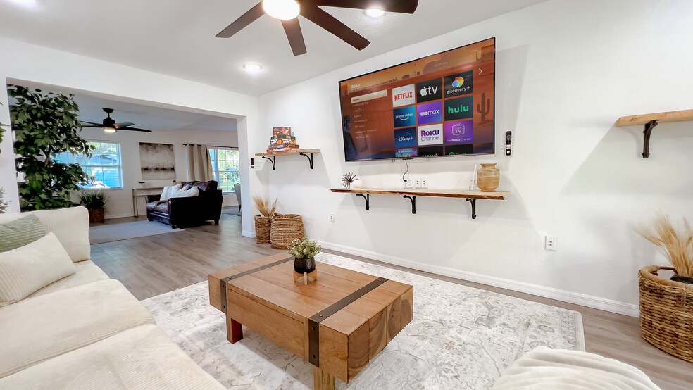 Building Photo - 3811 Hargill Dr