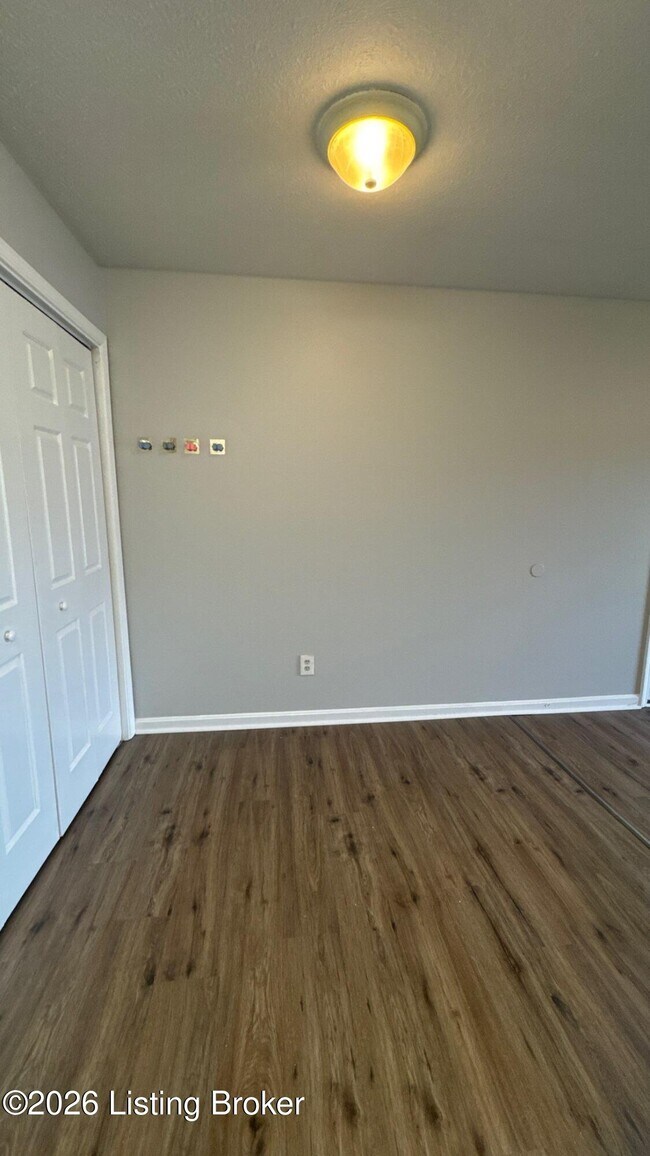 Building Photo - 4103 Blue Lick Ct