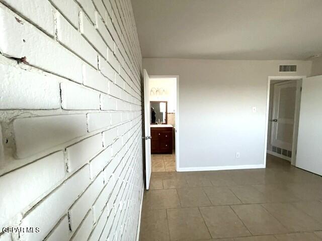 Building Photo - 5813 Beaumont Pl