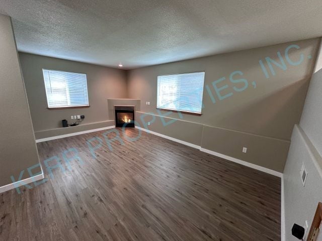 Building Photo - 15837 Jade Glen Ave