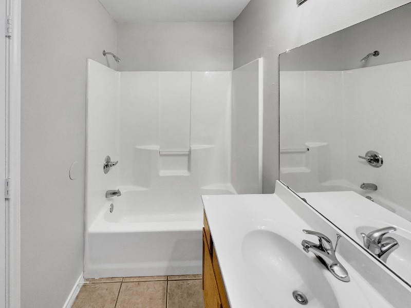 Building Photo - 509 N Brentwood Ave