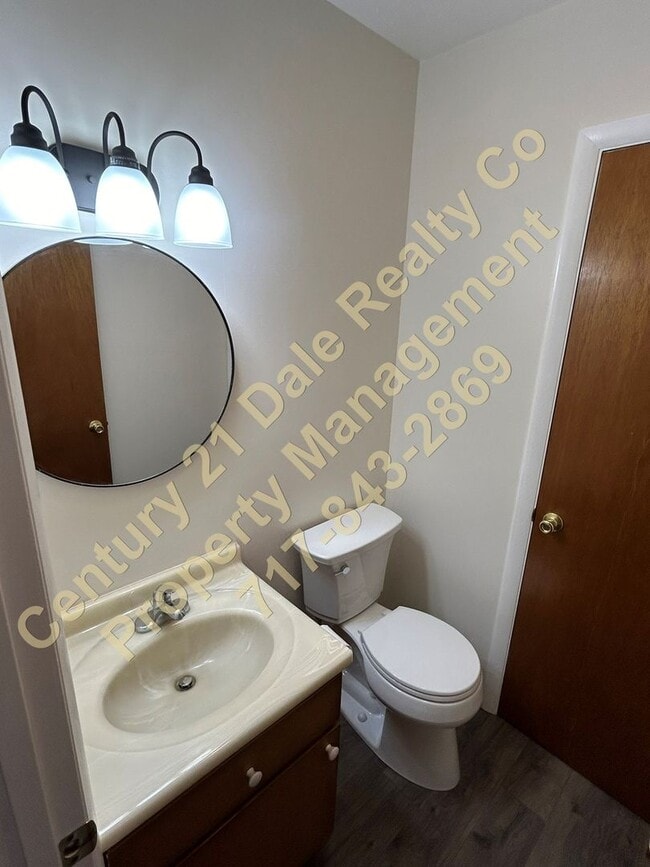 Building Photo - Gorgeous 4 Bedroom Home located in Northeastern School District with a 2 Car Garage