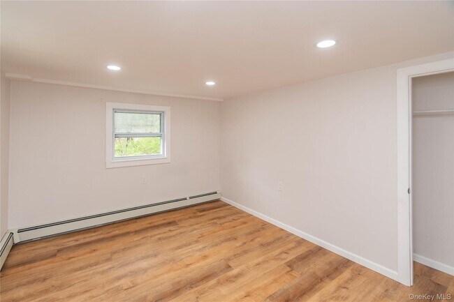 Building Photo - 55 Elk Rd