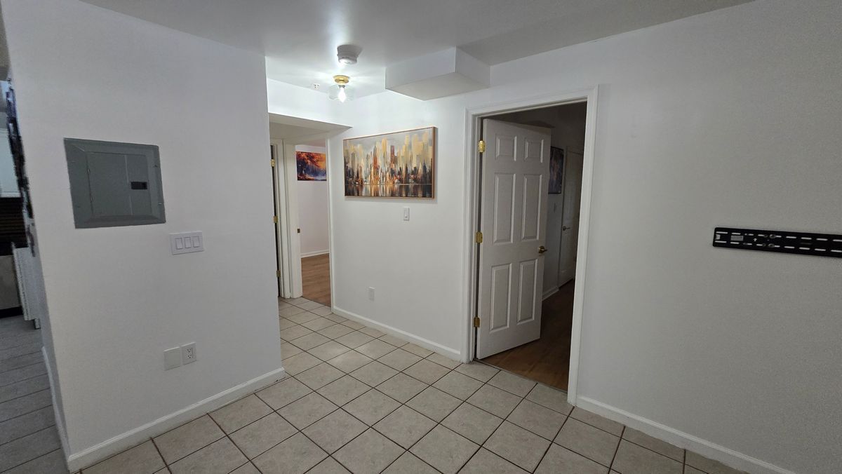 Building Photo - 33-35 Pierce Street, 1L