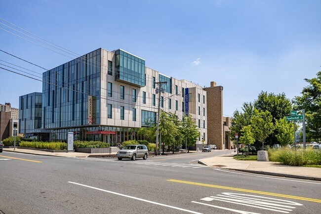 Building Photo - 155 Salem St