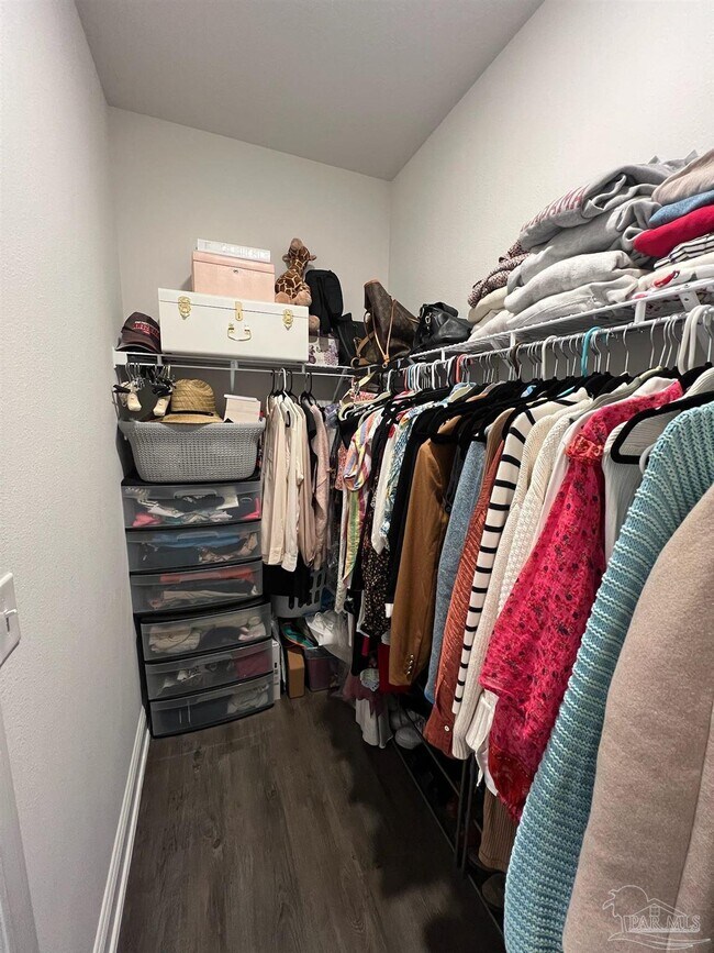 Building Photo - 8026 Burnside Lp