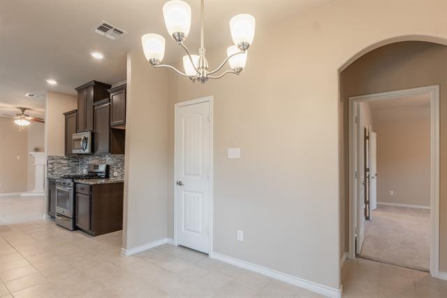 Building Photo - 9820 Diamondback Ln