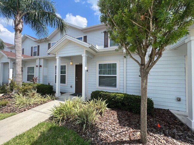 Building Photo - 8932 Shine Dr