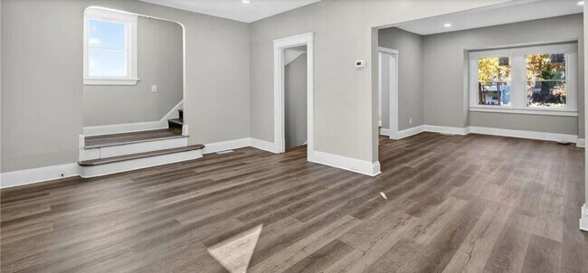 Building Photo - 11209 Continental Ave