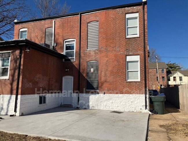 Building Photo - 5832-5834 Etzel Avenue